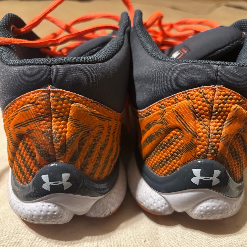 Under Armour Size 10.5 Grey and Orange